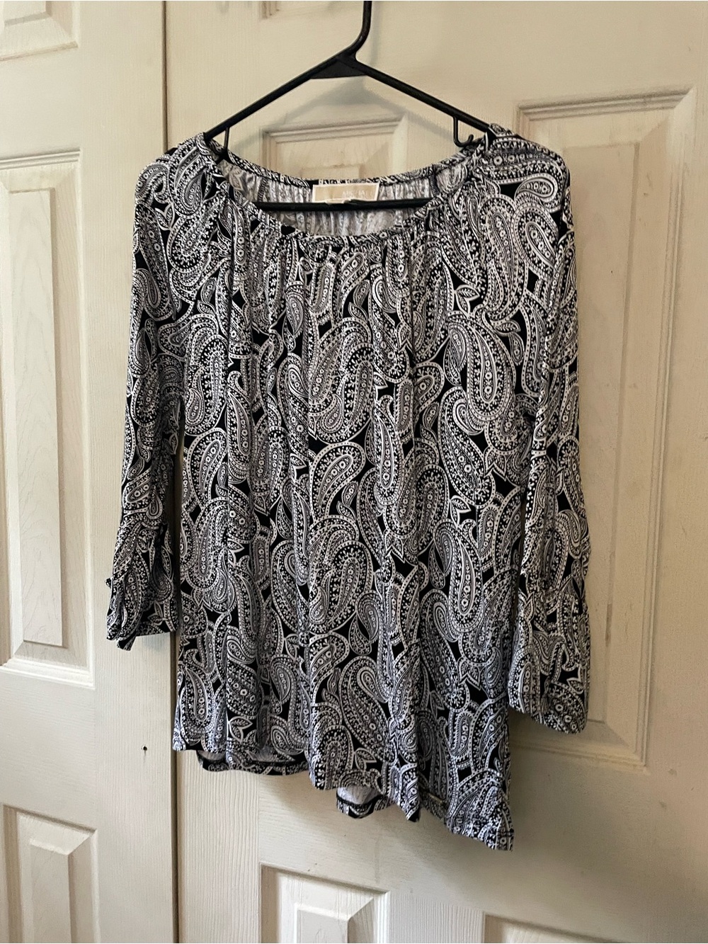 Michael Kors Black and White pattern blouse size Medium